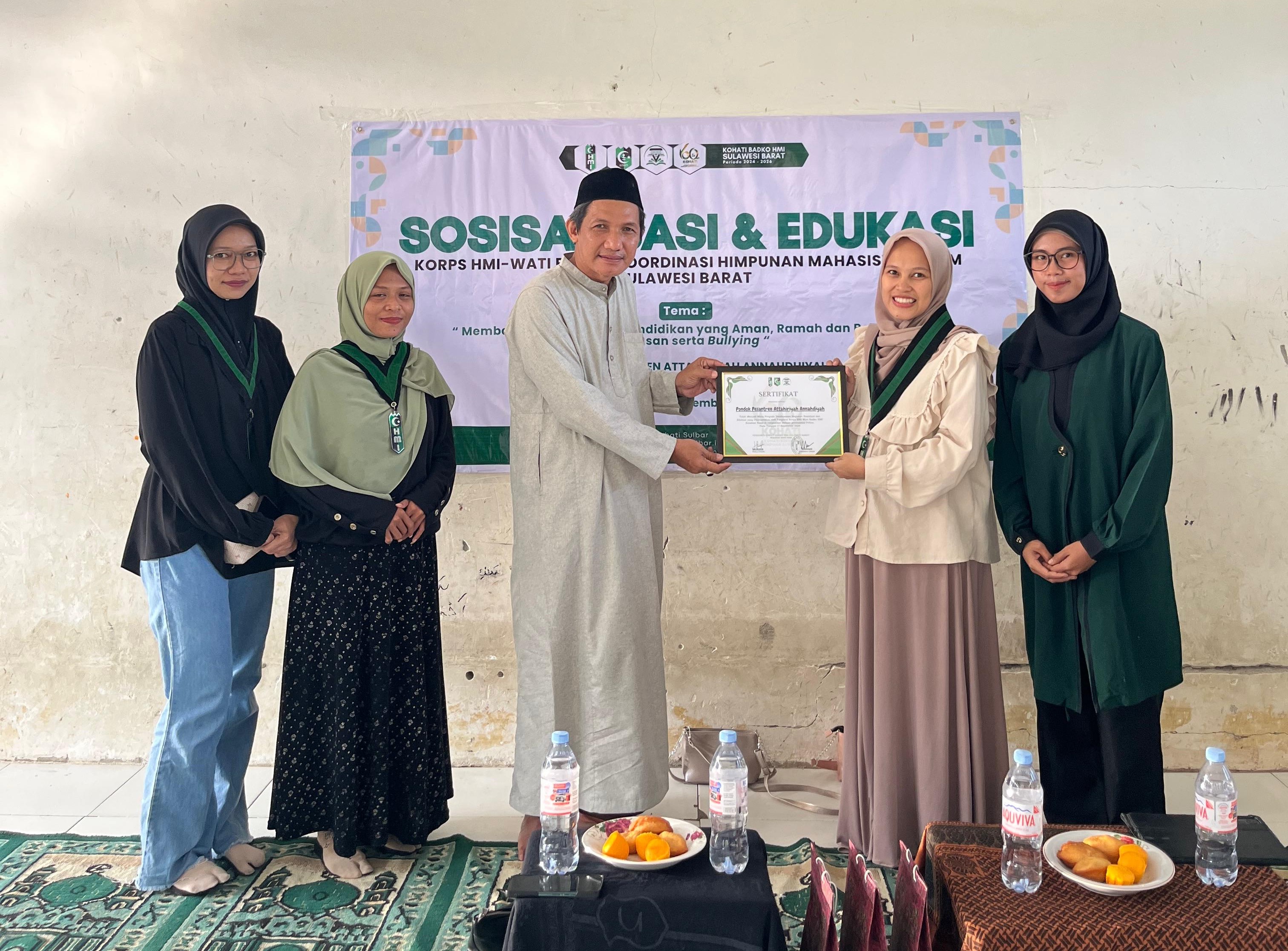 KOHATI Badko HMI Sulbar Edukasi Santri tentang Lingkungan Pendidikan Aman dan Bebas Kekerasan